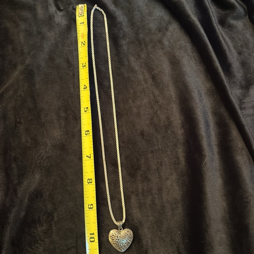 Vintage 925 Italy Sterling Silver Scroll Heart Pendant & Necklace, 21” - Picture 4 of 7